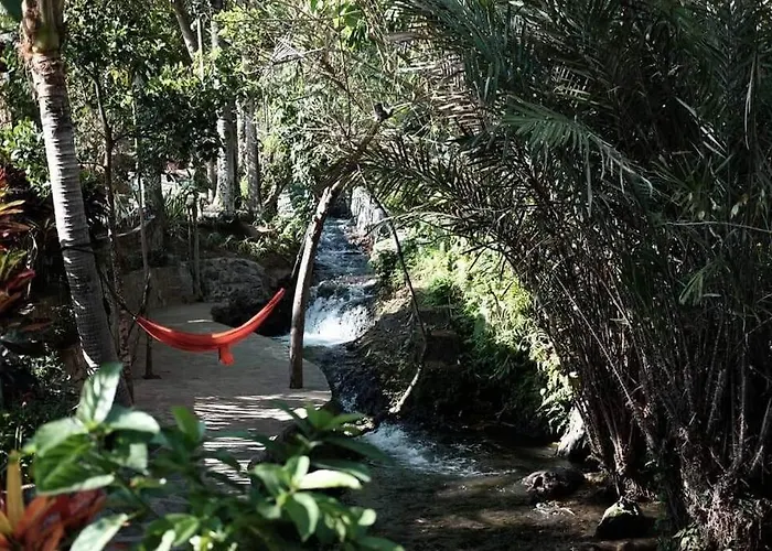 Vakantiehuis Eco Hut By Valley And 7 Waterfalls