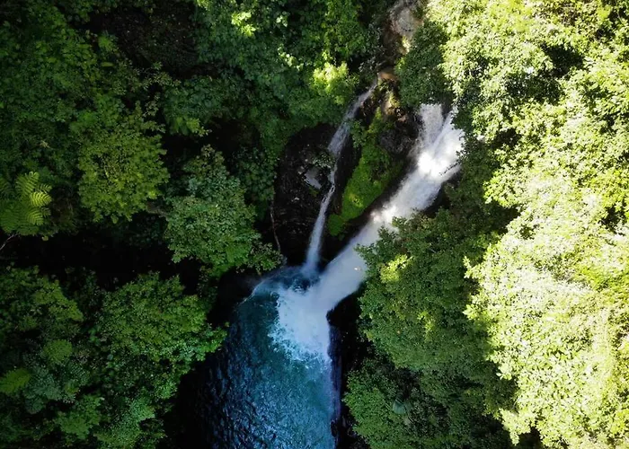 Eco Hut By Valley And 7 Waterfalls Vakantiehuis Ambengan