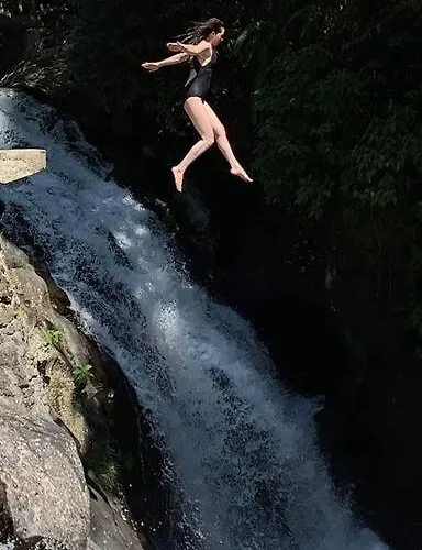 Eco Hut By Valley And 7 Waterfalls