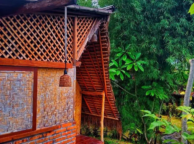 Eco Hut By Valley And 7 Waterfalls Ambengan